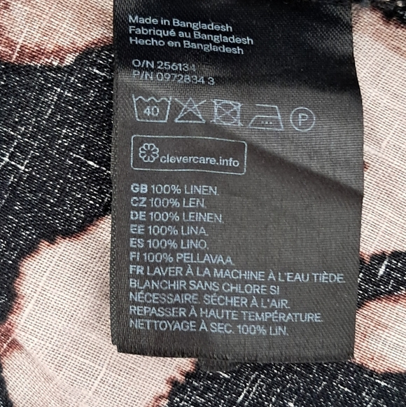 H&M Black and Cream Patterned Button Down Shirt - Picture 9 of 10